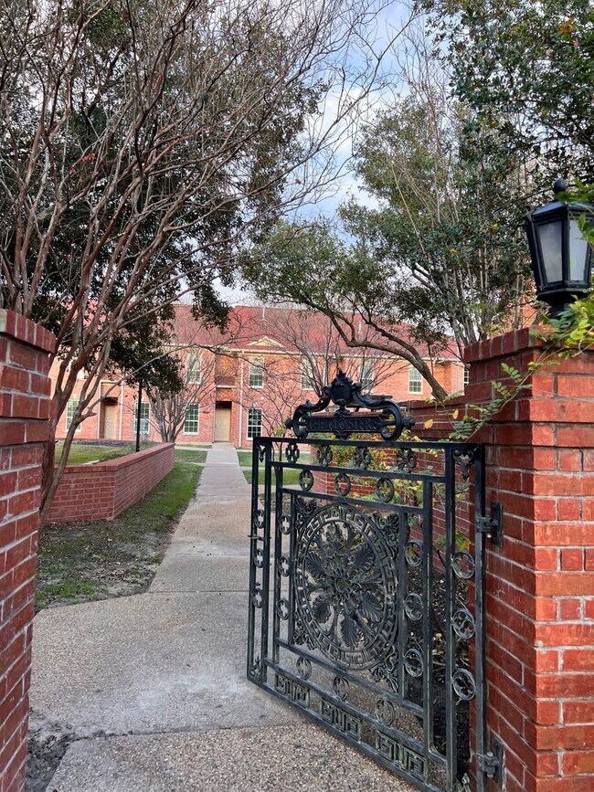 Building Photo - Brand New Townhome for Lease Available 12/...