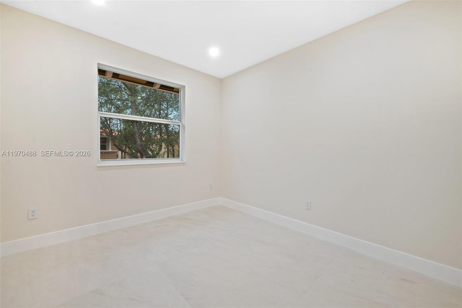 Building Photo - 8511 NW 141st Ter