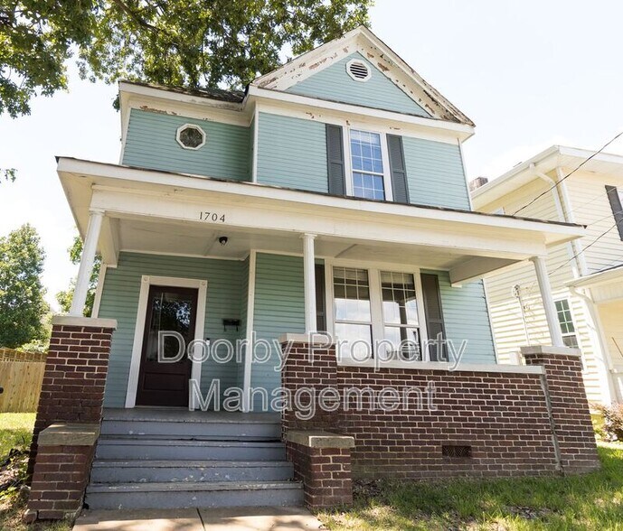 Building Photo - 1704 Duncan Ave