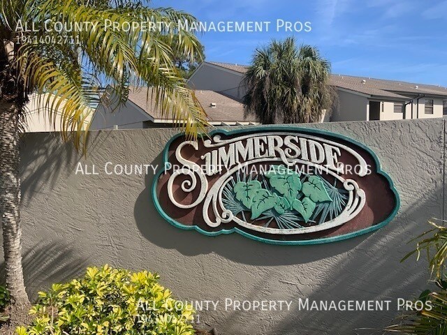 Building Photo - First Floor/Pet Friendly/Pool/GREAT Location