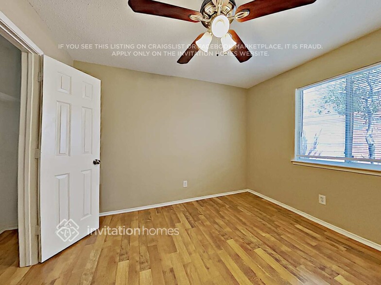 Building Photo - 217 Windmill Dr