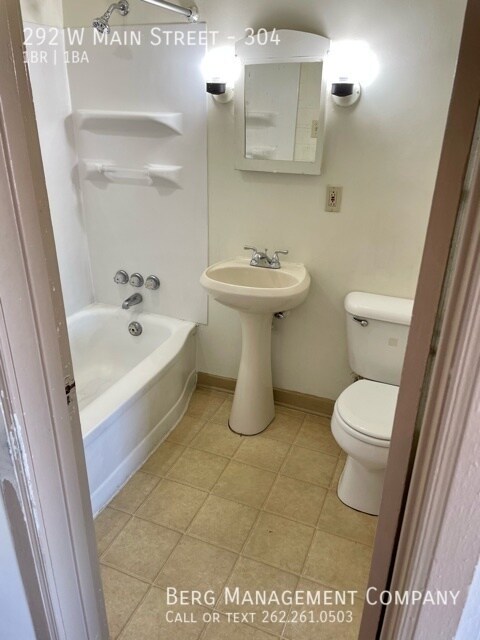 Building Photo - 292 W Main St