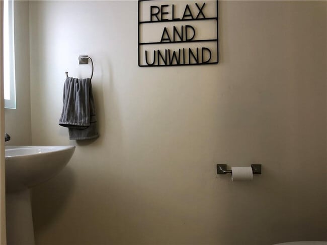 Building Photo - 9960 NW 57th Manor