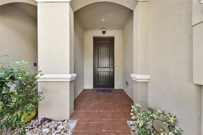 Building Photo - 346 NE 47th Pl