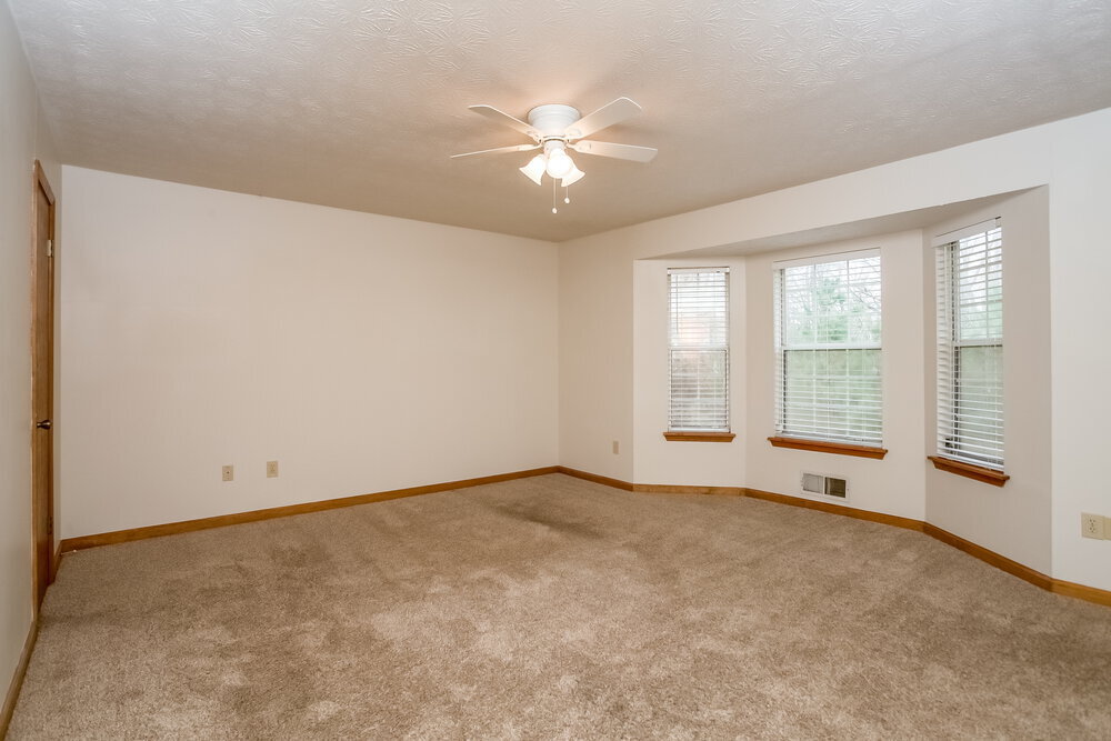 Building Photo - 105 Bennington Dr