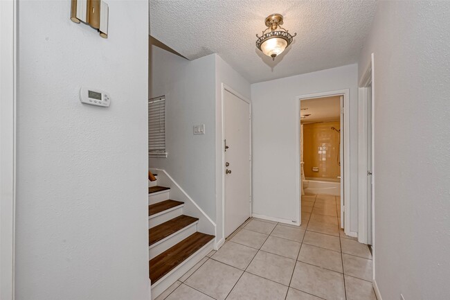 Building Photo - 14179 Misty Meadow Ln