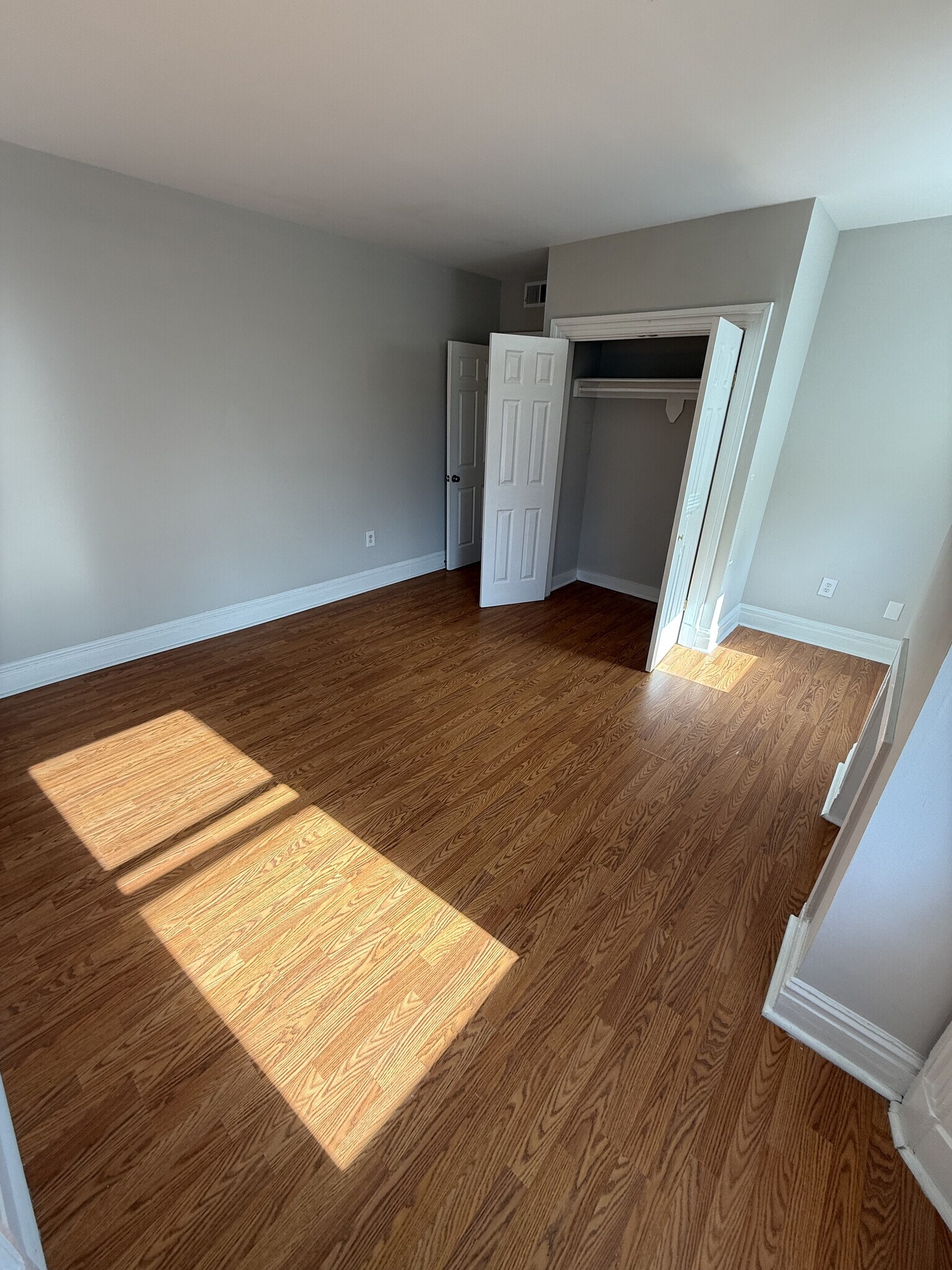 Building Photo - 31 S Arlington Ave