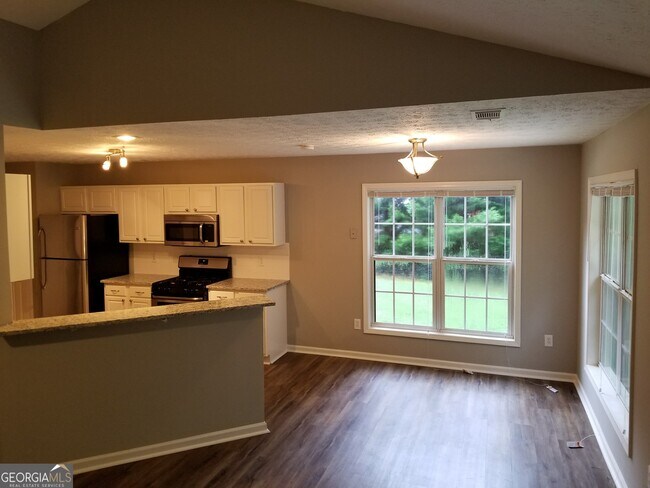 Building Photo - 2720 Dacula Cove Cir