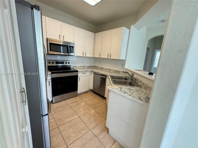 Building Photo - 24304 SW 109th Ave