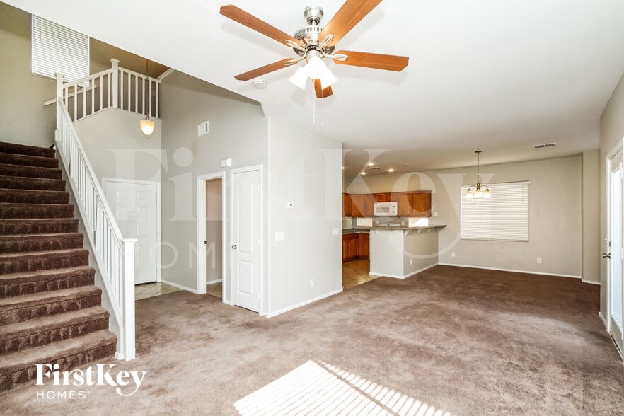 Building Photo - 10678 Allegrini Dr