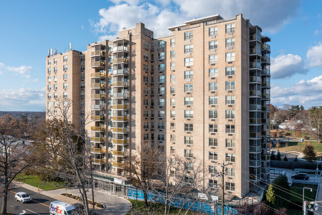 Building Photo - Regency Towers