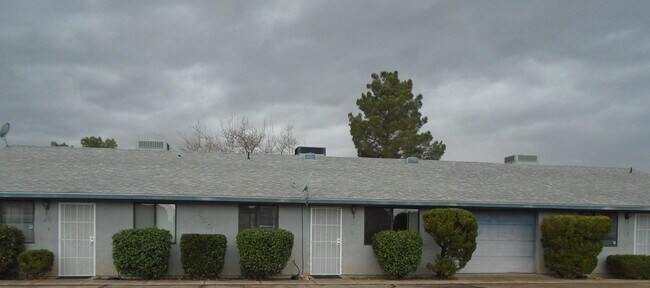 Primary Photo - 3551 N Verdugo Rd