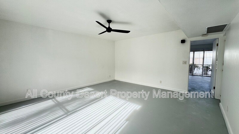 Building Photo - 46075 Ocotillo Dr