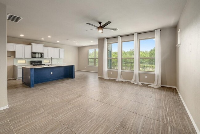Building Photo - 3651 Sandy Brook Dr