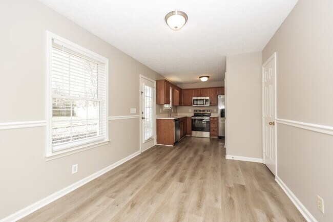 Building Photo - 913 Buckhaven Dr