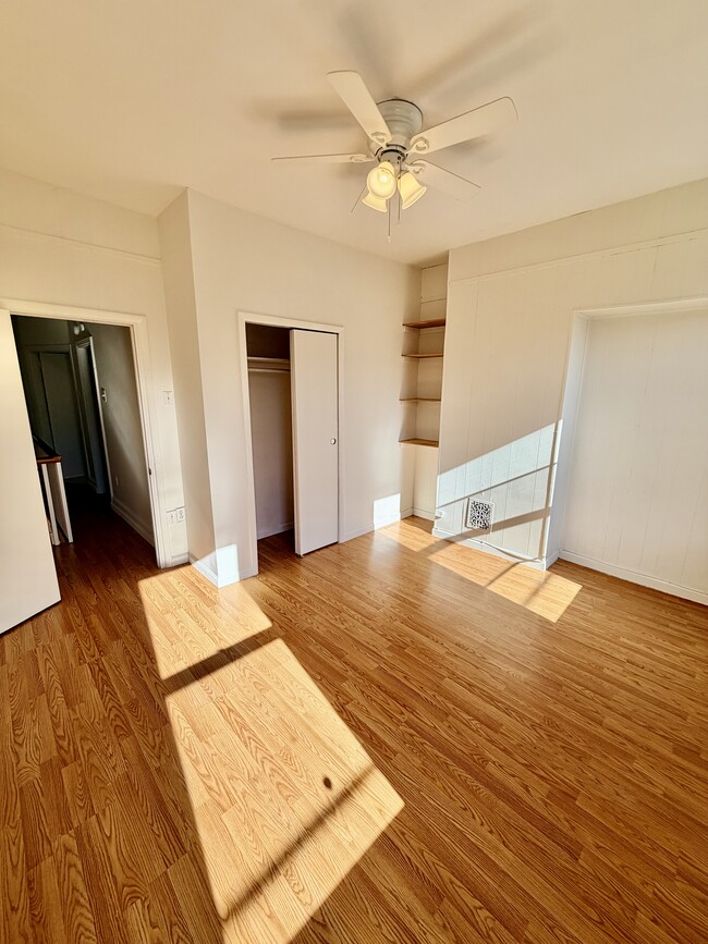 Building Photo - 1825 Dudley St