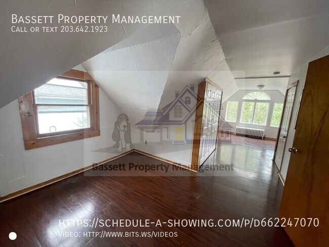 Building Photo - 617 Elm St