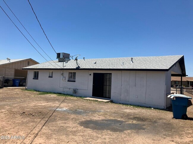 Building Photo - 4641 S 17th Pl
