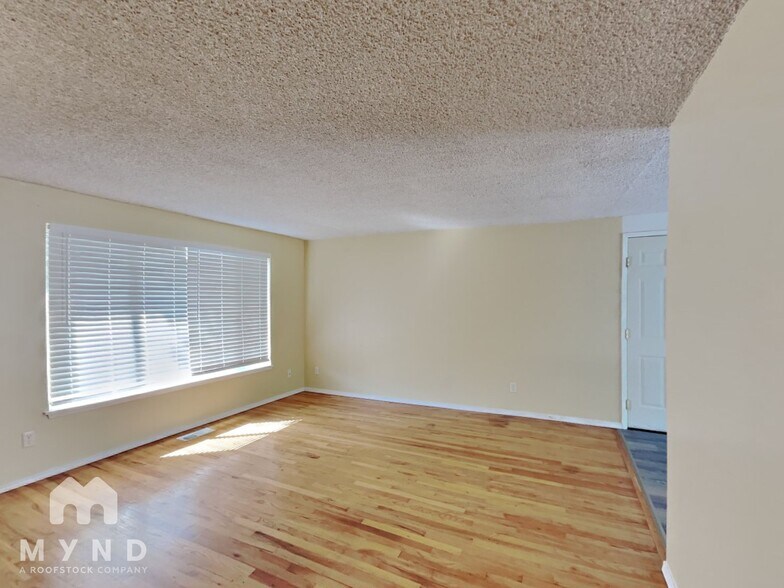 Building Photo - 11736 SE 168th St