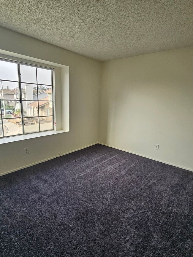Building Photo - Beautiful 2-Story Home in Rancho Cucamonga!