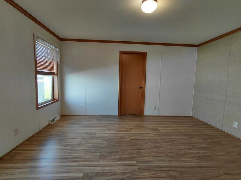 Building Photo - 2022 Mockingbird Pl NW