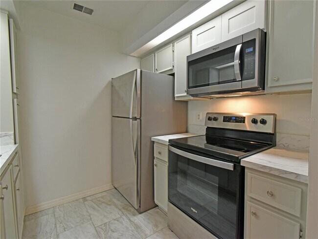 Building Photo - 4207 Winding Moss Trail