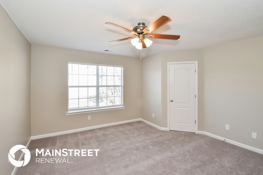 Building Photo - 433 Inkberry Dr