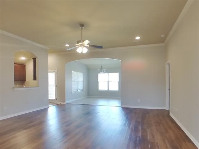 Building Photo - 332 Valley Dr