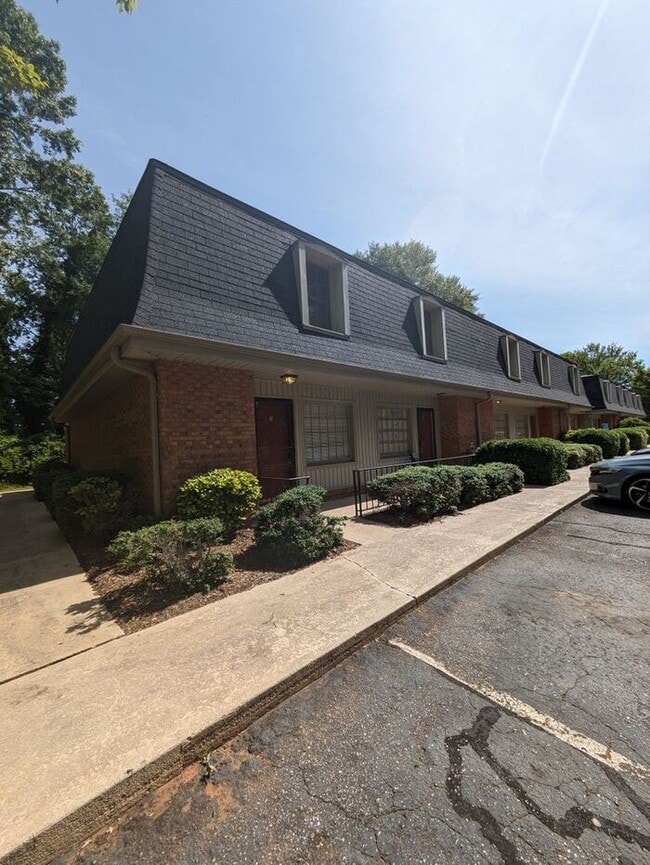 Primary Photo - 2BD/1.5BA Townhome at Francescan Terrace