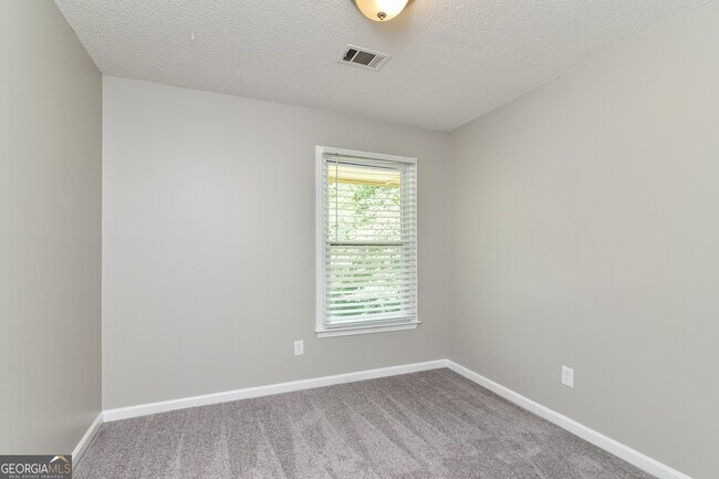 Building Photo - 353 Cimarron Way