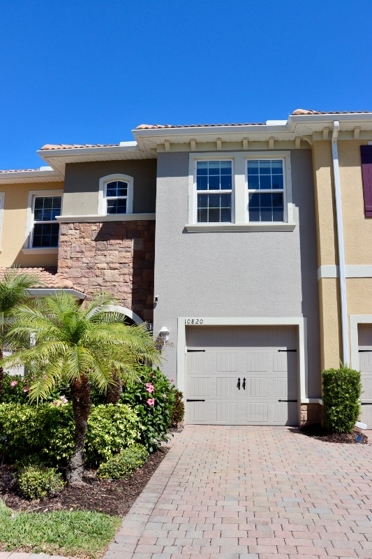 Building Photo - 10820 Alvara Point Dr