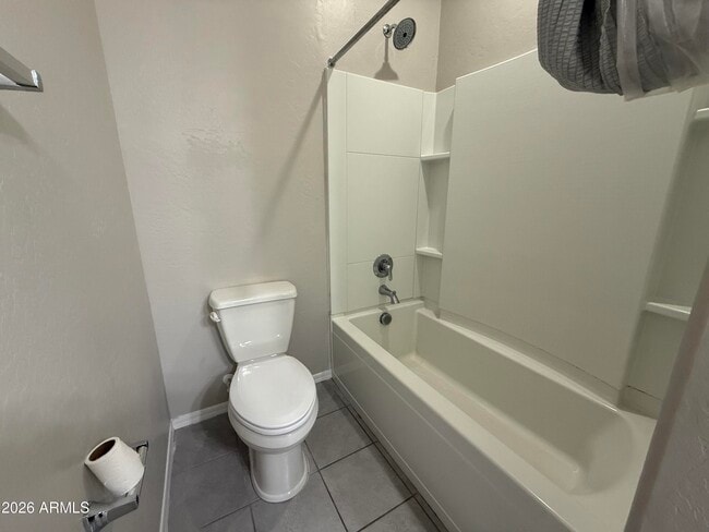 Building Photo - 2669 S Peppertree Dr