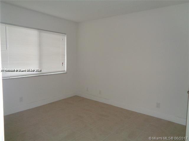 Building Photo - 5612 Rock Island Rd