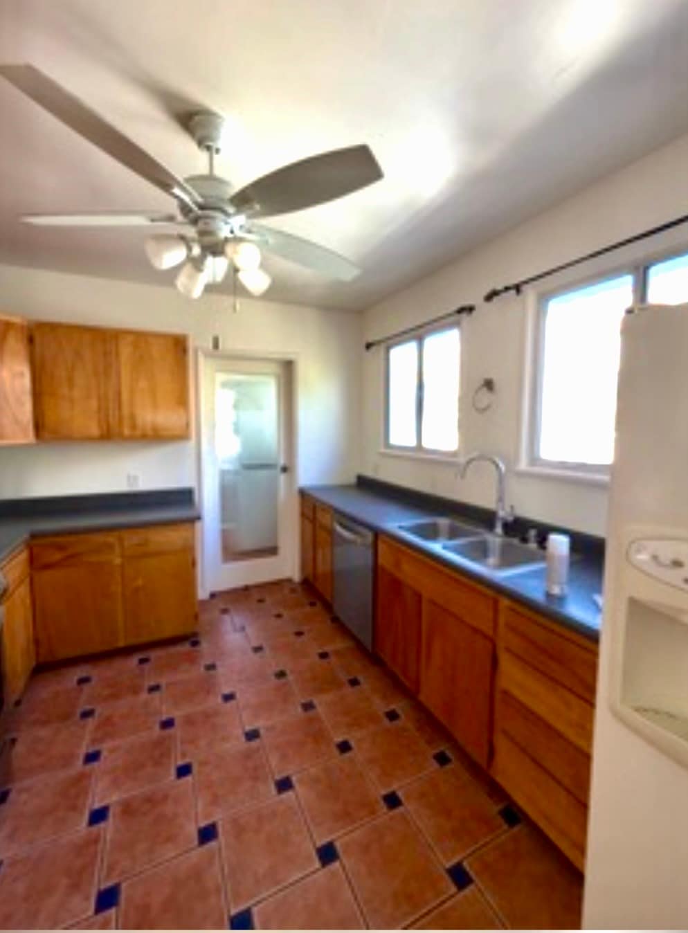 Building Photo - 6089 Cashio St