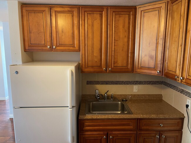 Kitchen - 1145 S Quivas St