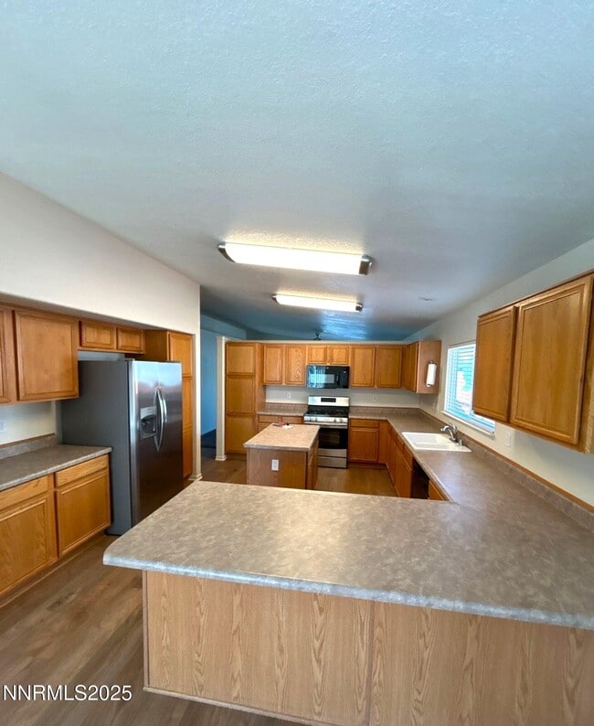 Building Photo - 6360 Fairhaven Pl