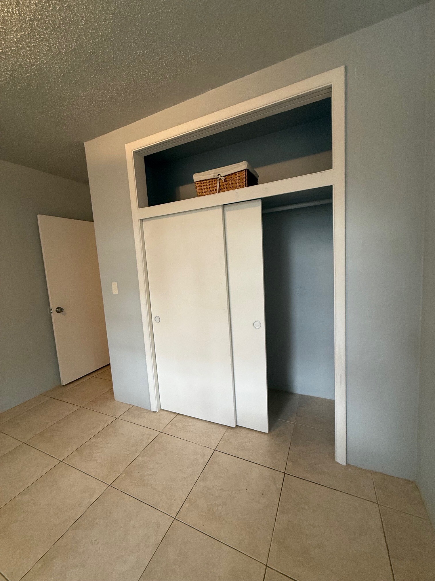 Bed3 Closet - 662 NE 132nd St