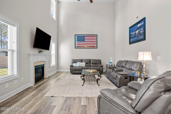 Building Photo - 358 W Goldeneye Ln