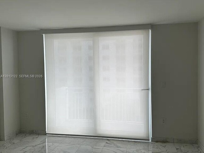 Building Photo - 345 Ocean Dr