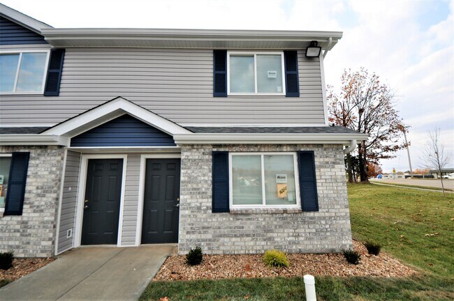 Building Photo - 210 Arlington Way