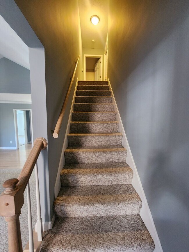 Building Photo - Spacious 3 bedroom 3 full bath condo for rent!!