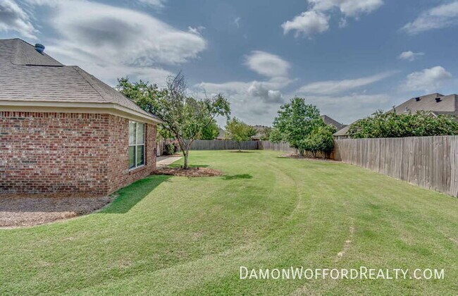 Building Photo - 107 Emery Drive