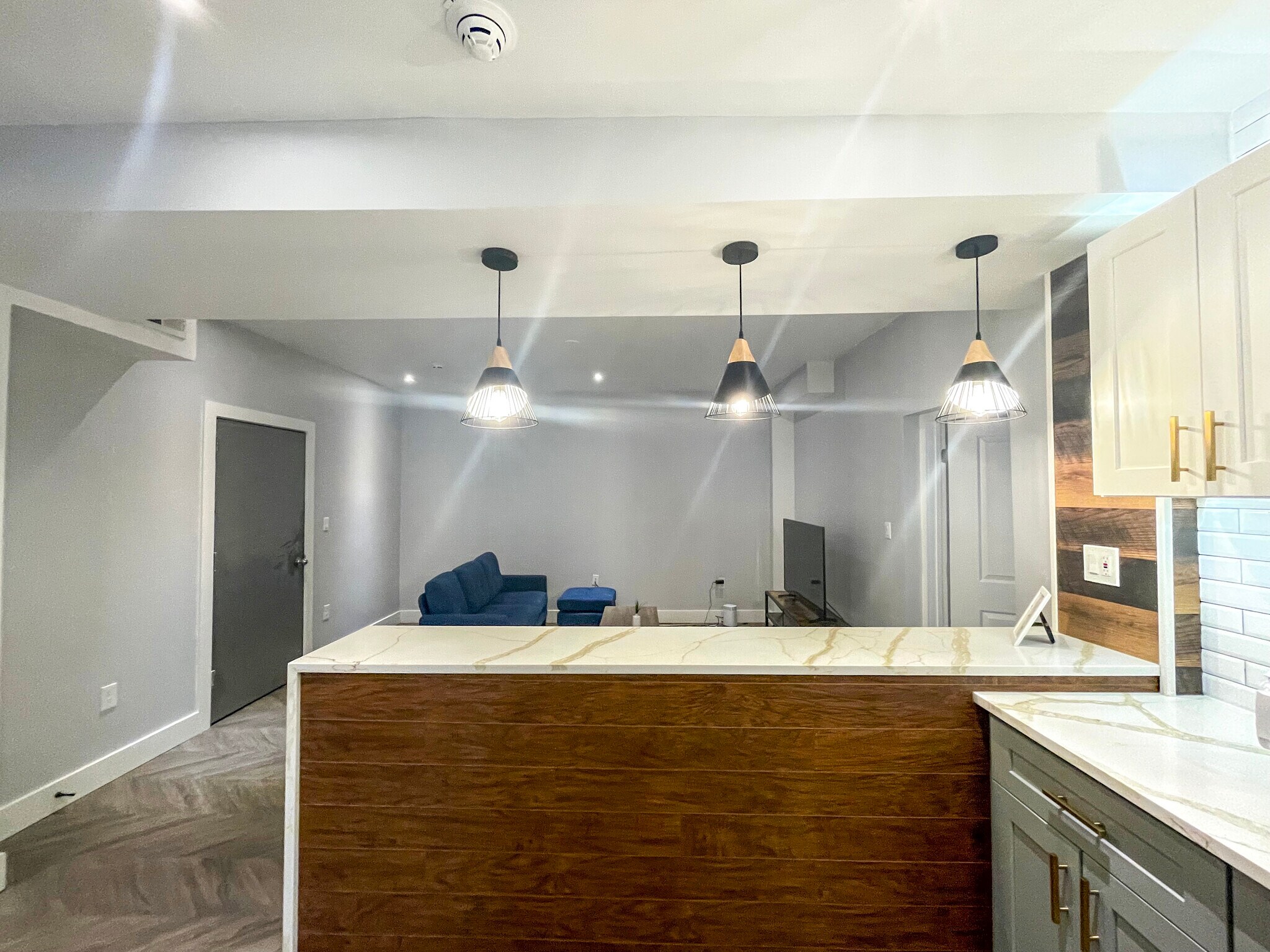 Building Photo - 4027 Beechwood Blvd