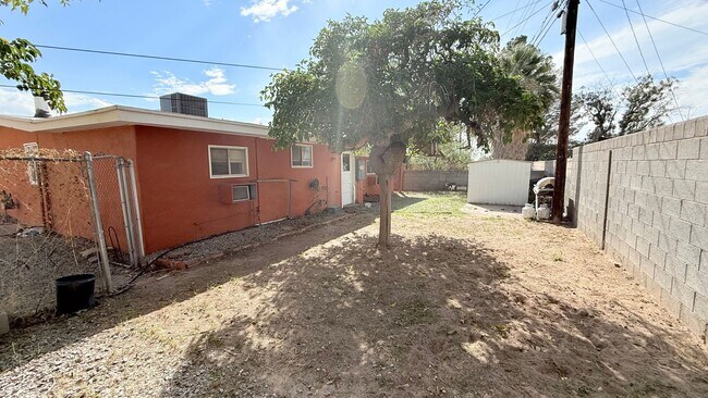Building Photo - Artistic Home in the Heart of Las Cruces