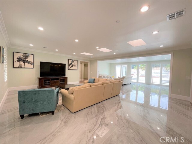 Building Photo - 10 Sweetbay Rd