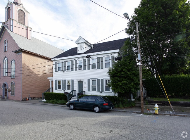 Primary Photo - 31 Pearl St