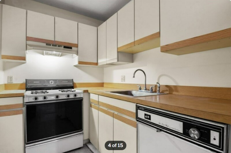 Building Photo - 28 Kenmar Dr