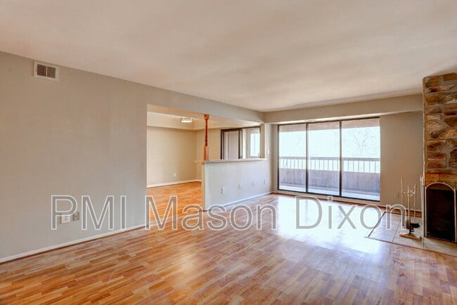 Building Photo - 5681 Harpers Farm Rd