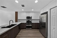 Building Photo - 744 NW 42nd Pl