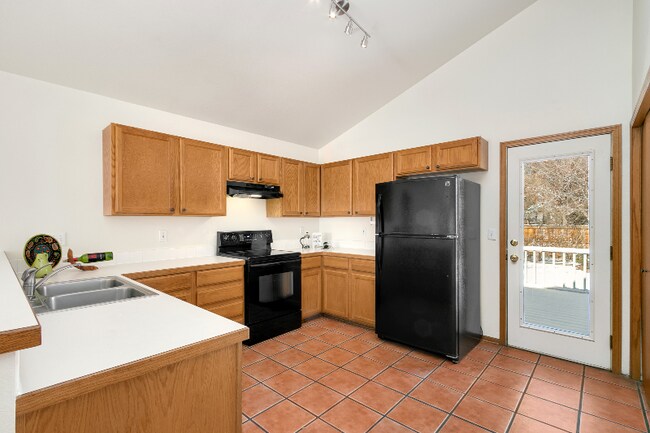 Building Photo - 2756 Arancia Dr